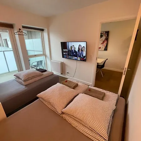Modern With Rooftop, Privat Balcony, & Free Parking,next To Attractions Aparthotel 3*