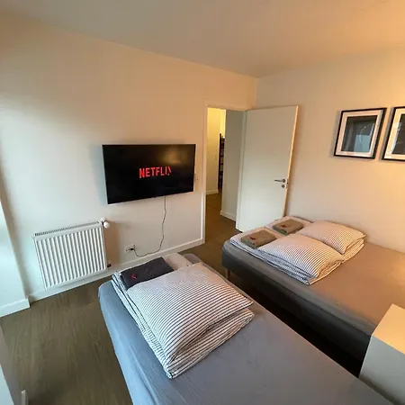 Apartahotel Modern With Rooftop, Privat Balcony, & Free Parking,next To Attractions