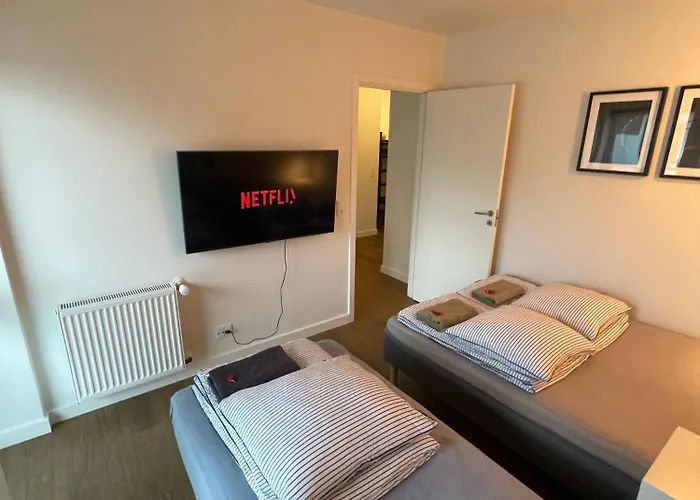 Apartahotel Modern With Rooftop, Privat Balcony, & Free Parking,next To Attractions